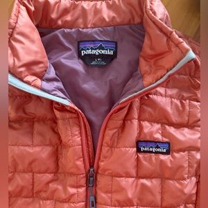 Patagonia women’s nano puff vest